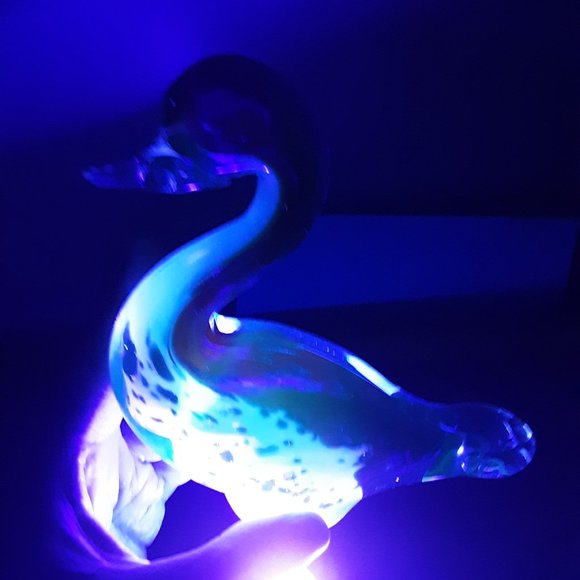 Vintage Murano Glass Uranium Duck/Goose RARE in Excellent Condition - Picture 4 of 10